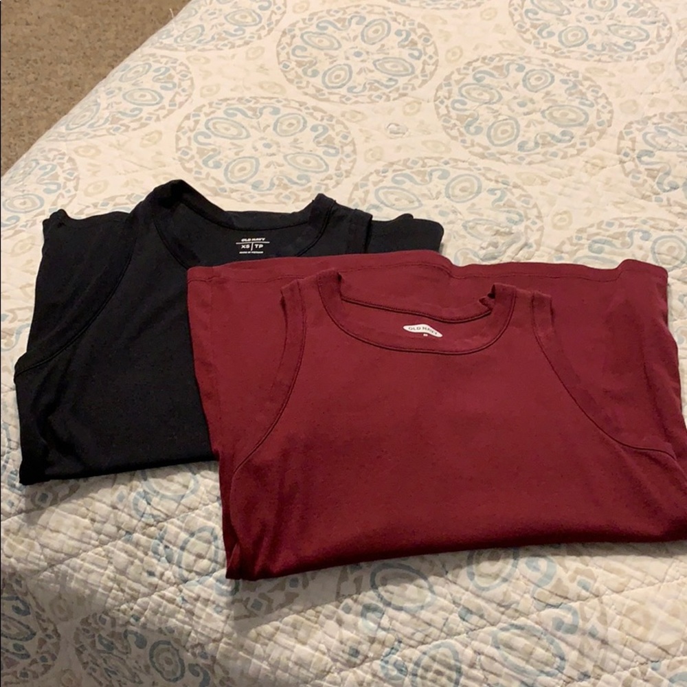 Old Navy tanks